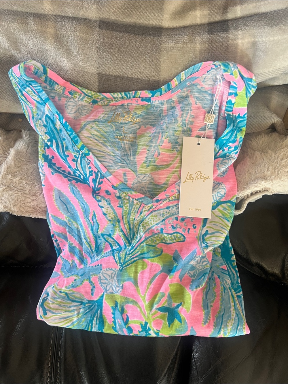 Lilly Pulitzer Mandevilla Baby Print Women's Tee in Pink & Teal - Picture 4 of 4